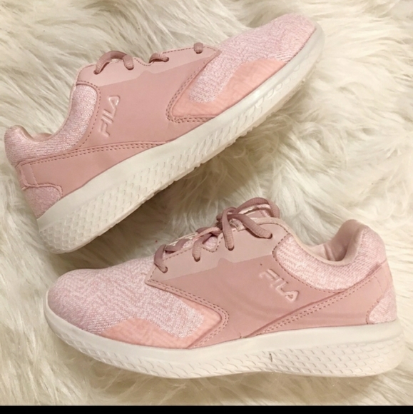 Fila Shoes - 🆕Baby Pink FILA Women’s Sneakers